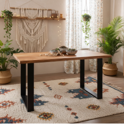 Oakland Dining Table Honey Finish (140X90)